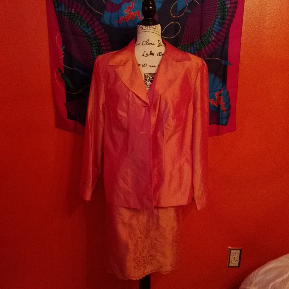 Silk suit set. NOT FOR. SALE